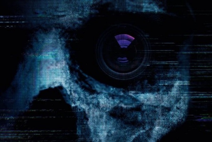 فیلم Unfriended: Dark Web قصه‌ای به نسبت جذاب از دارک وب تعریف می‌کند. دارک وب در واقع محله خلاف کار‌های اینترنت است، جایی که هکر‌ها و خلاف کاران سایبری در آن حرف اول را می‌زنند.