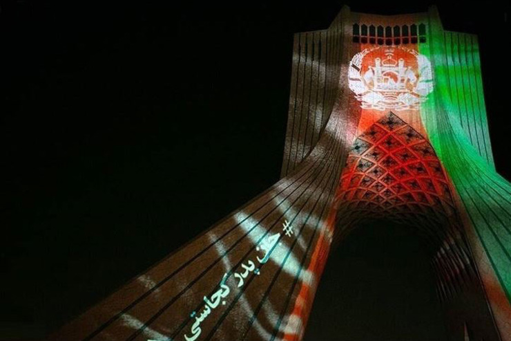 بیش از سه ماه از حمله داعش به دانشگاه کابل می‌گذرد؛ حمله‌ای که در آن ۲۲ دانشجو کشته شدند. حنیفه افشار ۲۲ ساله یکی از دانشجویانی بود که در این حمله جان خود را از دست داد.