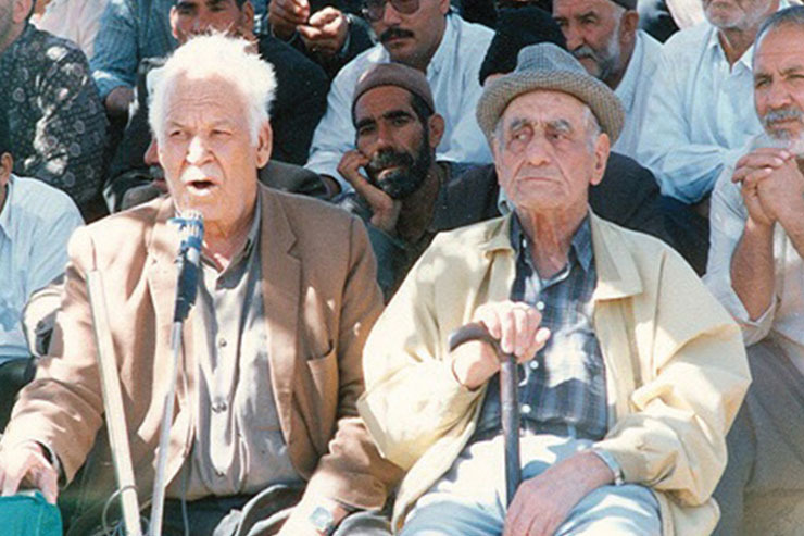 عکسی تاریخی از ۲ پهلوان در کشتی خراسان در یک قاب- شادروان سخدری و شوروزی در حاشیه یکی از مسابقات کشتی پهلوانی دیده می‌شوند. چند ماه بعد از این عکس که در تابستان سال‌۷۸ گرفته شده، مرحوم شورورزی در هفتادوشش‌سالگی درگذشت. مرحوم سخدری (نفر سمت راست) ۴ سال بعد از ثبت این عکس در سن نودسالگی دار دنیا را وداع گفت.