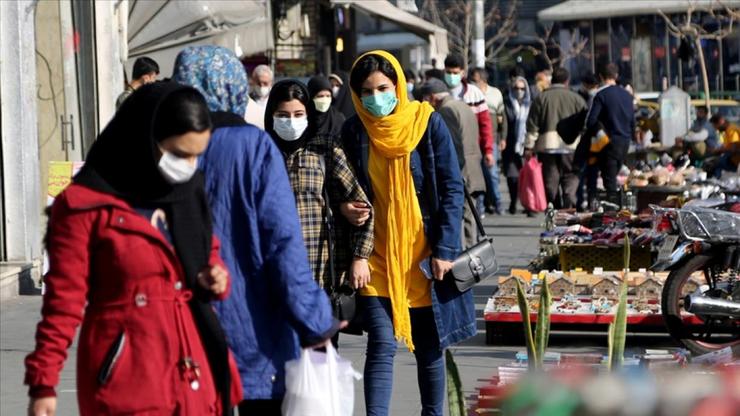 رئیس دانشگاه علوم پزشکی مشهد از  شناسایی ۶ نفر بیمار مبتلا به کرونای انگلیسی خبر داد که چهار نفر بومی مشهد و بدون سابقه سفر به خارج از کشور بودند. او همچنین روند شیوع کرونا و تعداد بستری‌شدگان را کاهشی دانست.