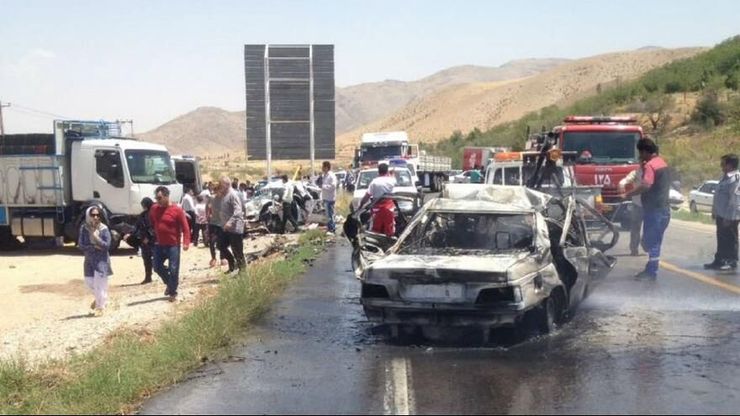 سازمان پزشکی اعلام کرد: بر اساس اعلام اولیه آمار تلفات حوادث رانندگی در نوروز سال جاری (۲۵ اسفند ۱۳۹۸ تا ۱۵ فروردین ۱۳۹۹)، ۵۱۳ نفر در حوادث رانندگی جان خود را از دست دادند که این رقم در مقایسه با مدت مشابه جمع آوری آمار نوروزی در سال قبل (۱۳۹۸) ۴۰.۶ درصد کاهش یافته است.