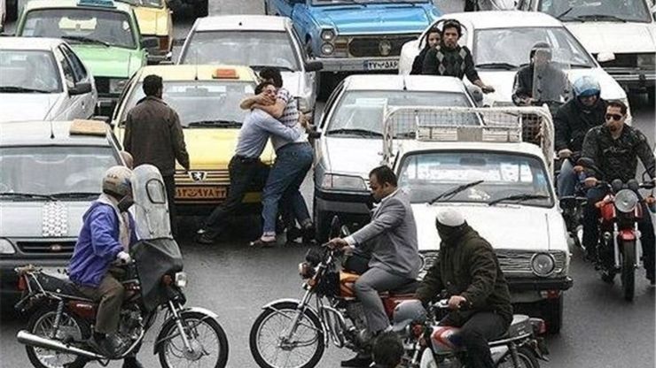 پزشکی قانونی اعلام کرد که در سال گذشته ۵۷۵ هزار و ۷ مصدوم نزاع به مراکز پزشکی قانونی کشور مراجعه کرده‌اند.