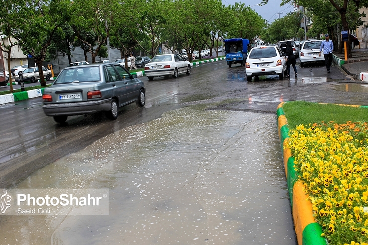 سرپرست اداره ارتباطات مردمی شهرداری مشهد از تماس ۱۱۸ شهروند با مرکز ارتباطات مردمی ۱۳۷ برای گزارش موارد مرتبط با بارندگی و آب‌گرفتگی، در پی بارش‌های رگباری باران در ۲۴ ساعت گذشته خبر داد.