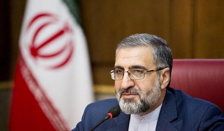 سخنگوی قوه قضاییه گفت: کسانی که به هر دلیل از روزه گرفتن معاف و معذور هستند نیز باید حرمت این ماه و روزه داران را نگه دارندو از خوردن و اشامیدن علنی اجتناب کنند.