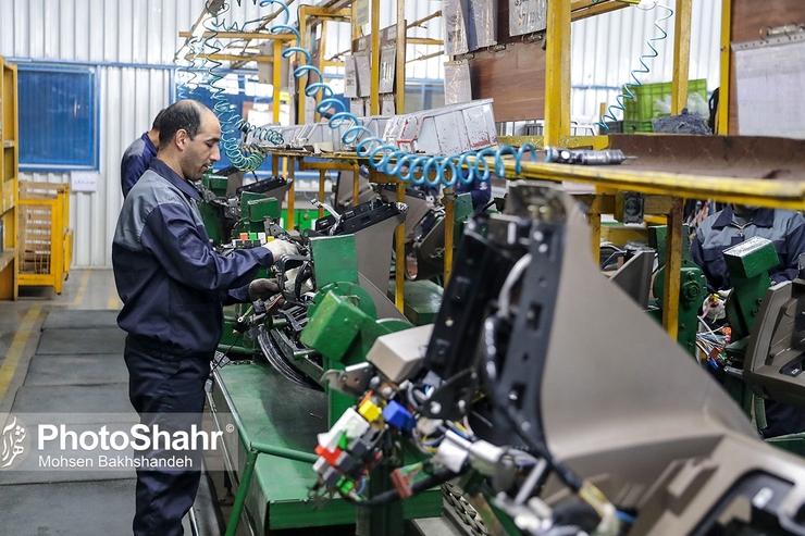 قیمت خودرو در بازار اصلاح می‌شود/ترکیدن حباب قیمت خودرو تا چند روز دیگر/مردم تا نهایی‌شدن قیمت خودرو سراغ بازار نروند