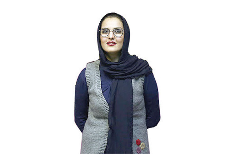 عالیه عطایی، نویسنده افغانستانی، از مشکلات هم‌وطنانش در ایران و امید به فردا می‌گوید.