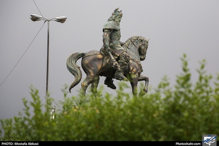 رویداد آنلاین همایش حکیم ابوالقاسم فردوسی با حضور فردوسی‌شناسان برجسته داخل و خارج از کشور خرداد ماه برگزار می‌شود.
