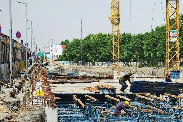 به گفته معاون شهردار، پروژه پارکینگ و پایانه آزادی که اکنون پیشرفت ۵۰ درصدی دارد به وضعیت زیست محیطی محدوده کمک ویژه‌ای خواهد کرد
