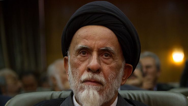 اگر ساختار اصلاح نشود و قرار بر تداوم سیاست‌های غلط باشد،‌ اگر حتی اصلاح‌طلبان در مجلس و دولت هم حاضر باشند، به دلیل سیستم غلطی که در نظام تصمیم‌گیری برقرار است‌ نمی‌توانند کاری انجام دهند.