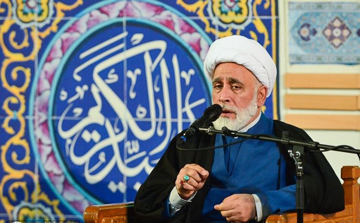 استاد حوزه علمیه حضرت عبدالعظیم (ع) گفت: عمل کردن به آیات قرآن در زندگی باعث آرامش قلبی انسان می‌شود.