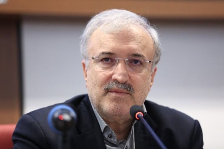 وزیر بهداشت، درمان و آموزش پزشکی گفت:  از استانداردهای لوازم و تجهیزات حفاظتی در برابر کرونا کوتاه نمی‌آییم و به جز ماسک‌های خانگی که مردم برای خود درست می کنند، همه لوازم و تجهیزات موجود در بازار استاندارد است.