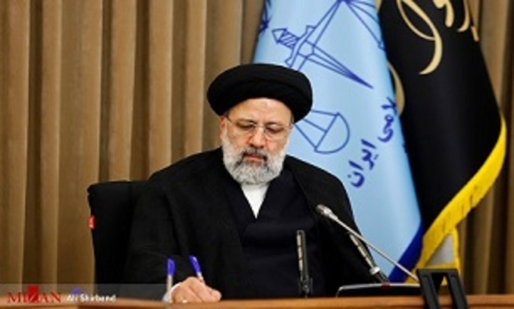 در پی مکاتبات موافقین و مخالفین اصلاح آئین نامه وکالت، آیت الله رئیسی به معاون حقوقی قوه قضاییه دستور داد مهلت مناسبی برای ارائه پیشنهادات کانون‌های وکلا درنظر گرفته شود.