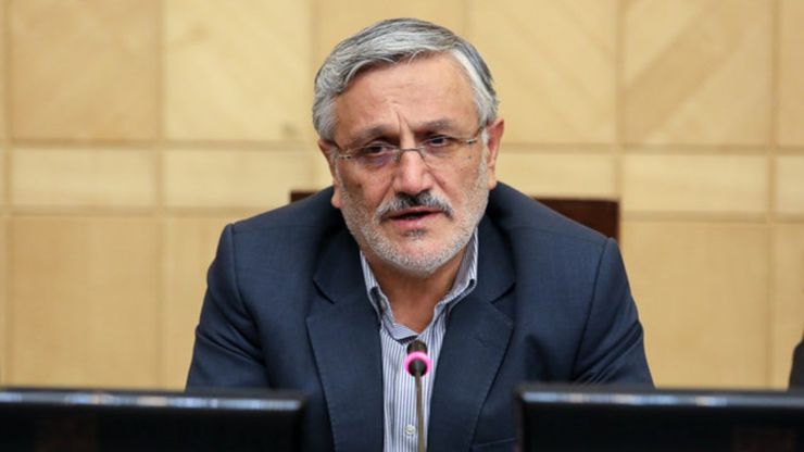 جدال‌های سیاسی به پایان نرسیده بلکه با شیوع کرونا از اولویت خارج شده