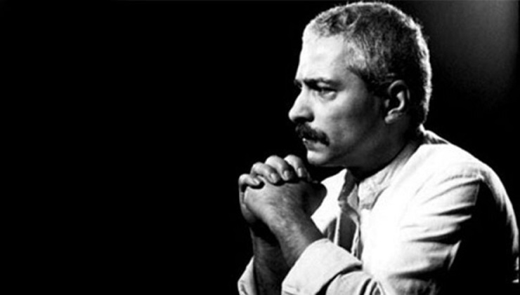 همسر فرهاد مهراد در واکنش به حواشی پیش‌ آمده بر سر بازخوانی ترانه «کودکانه» توسط بنیامین بهادری پیامی را منتشر کرد.