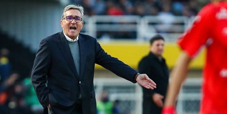 سرمربی سابق تیم فوتبال پرسپولیس گفت:تاکید می‌کنم که پرونده مطالبات من و پرسپولیس در اختیار وکیلم است و دیگر صحبتی در مورد تخفیف و اینگونه موارد در اختیارم نیست.