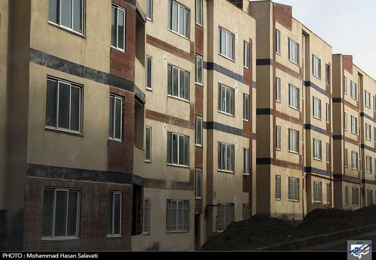 رئیس اتحادیه مشاورین املاک مشهد گفت: در حال حاضر قیمت آپارتمان‌های کهنه‌ساز پایین است، اما بعد از کرونا شاهد افزایش قیمت خواهیم بود.