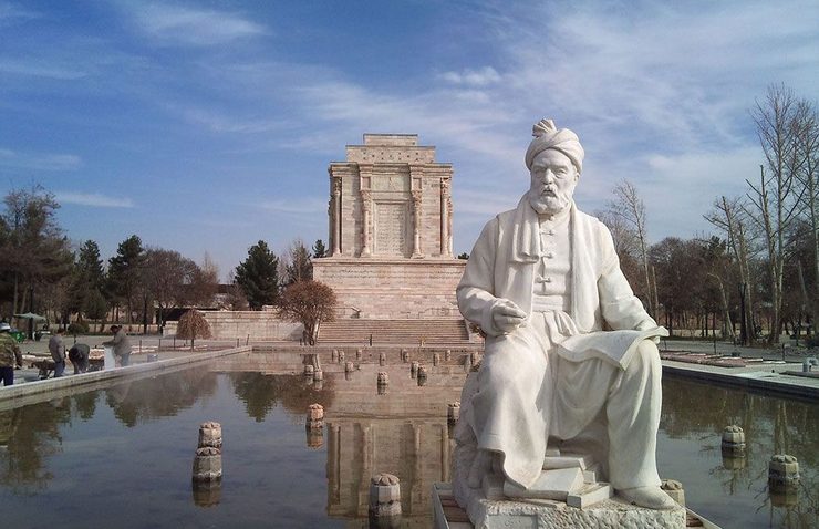 معاون عمران، حمل ونقل و ترافیک شهرداری مشهد گفت: مسیر دسترسی جلوخان آرامگاه فردوسی به کهن‌دژ با اعتبار ۵ میلیارد تومان ظرف کمتر از ۶ ماه اجرایی خواهد شد.