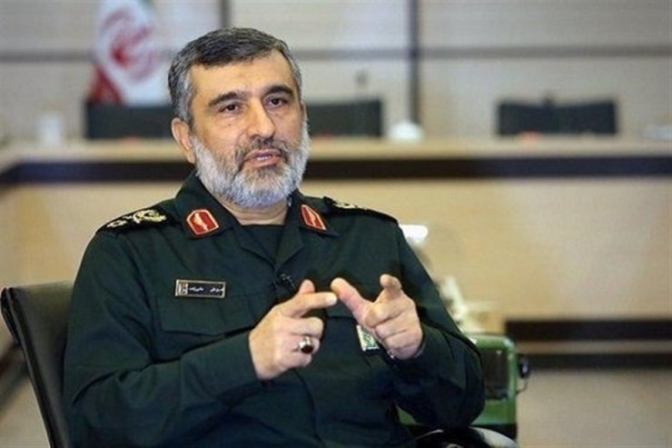 فرمانده نیروی هوافضای سپاه گفت: آمریکایی‌ها سردار سلیمانی را شهید کردند و وقتی دیدند مردم شعار انتقام می‌دهند، گفتند اگر ایران اقدامی کند، ۵۲ نقطه را خواهیم زد؛ آن نقطه فرهنگی هم که می‌گفتند بیت رهبری بود؛ ما هم بعد از حمله به عین‌الاسد، ۴۰۰ نقطه را آماده کرده بودیم که بزنیم.