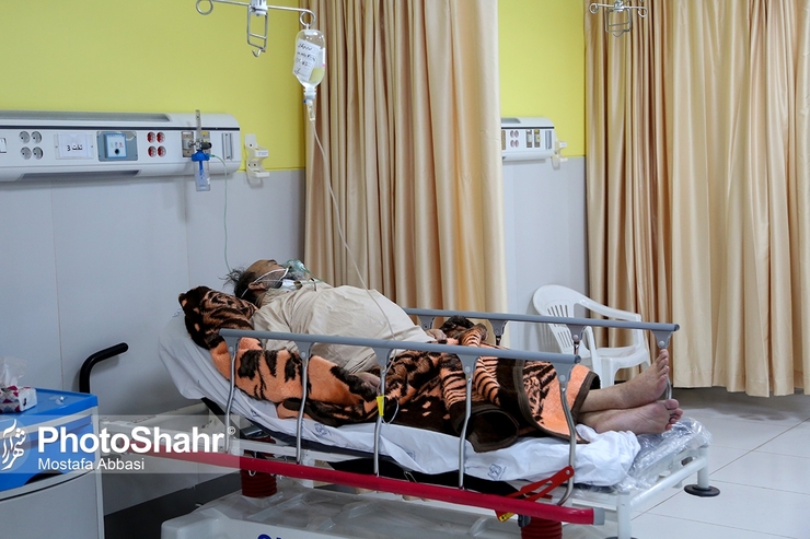 رئیس مرکز آموزشی، پژوهشی و درمانی قائم (عج)  مشهد گفت: در حال حاضر ۴ بخش این مرکز شامل دو بخش بستری و دو بخش مراقبت‌های ویژه به بیماران مبتلا به کووید-۱۹ اختصاص دارد.