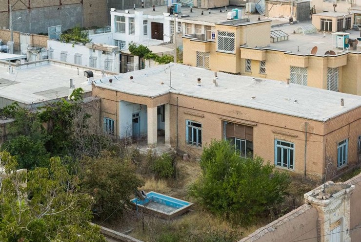 رئیس اداره میراث فرهنگی، صنایع دستی و گردشگری نیشابور از تخریب خانه تاریخی استاد پرویز مشکاتیان که به پدر سنتور ایران نیز شهرت داشت، در این شهرستان خبر داد.