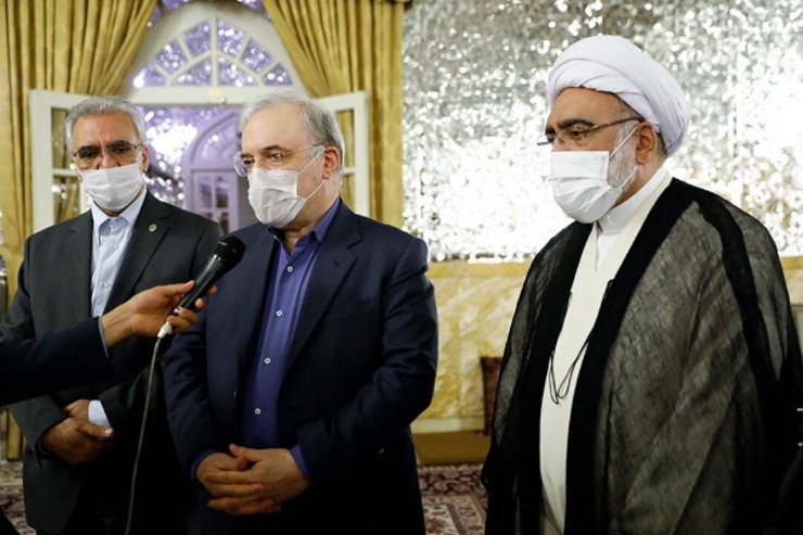 سعید نمکی در صفحه شخصی خود در اینستاگرام نوشت: از تولیت آستان قدس رضوی از نخستین روز به جز همدلی، همراهی چیزی ندیدم.