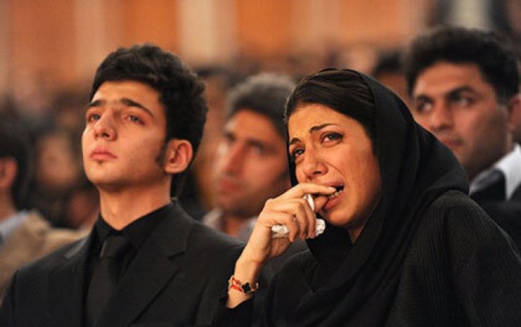 آوا مشکاتیان با انتشار پستی در صفحه شخصی‌اش از تخریب خانه پدرش گلایه کرد.