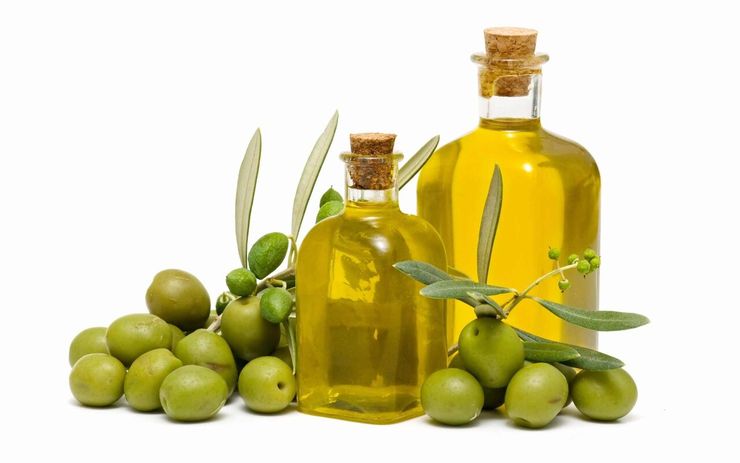 روغن زیتون خوب باید بوی چمن تازه زده شده و یا بوی میوه بدهد. همچنین بایستی هنگام چشیدن آن در انتهای زبان احساس تلخی و تندی داشته باشید.