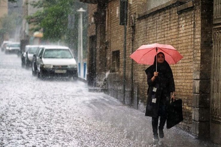 بارندگی که از عصر شنبه در ۹ شهرستان خراسان رضوی گزارش شده است از امروز (یکشنبه) شدت می‌یابد.