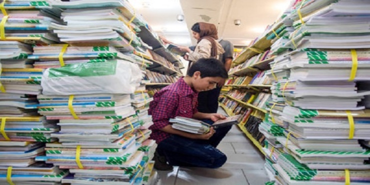 ثبت سفارش کتاب‌های درسی سال تحصیلی ۱۴۰۰ ـ ۱۳۹۹ برای تمام دوره‌های تحصیلی از طریق سامانه www.irtextbook.ir یا www.irtextbook.com انجام می‌شود.