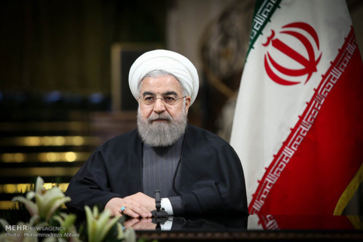 رئیس‌جمهور گفت: تا ۳۰ هزار میلیارد تومان اعتبار مورد نیاز برای اجرای پروژه‌های زیرساختی کشور بویژه در حوزه حمل و نقل تا پایان خرداد ماه تامین شود.