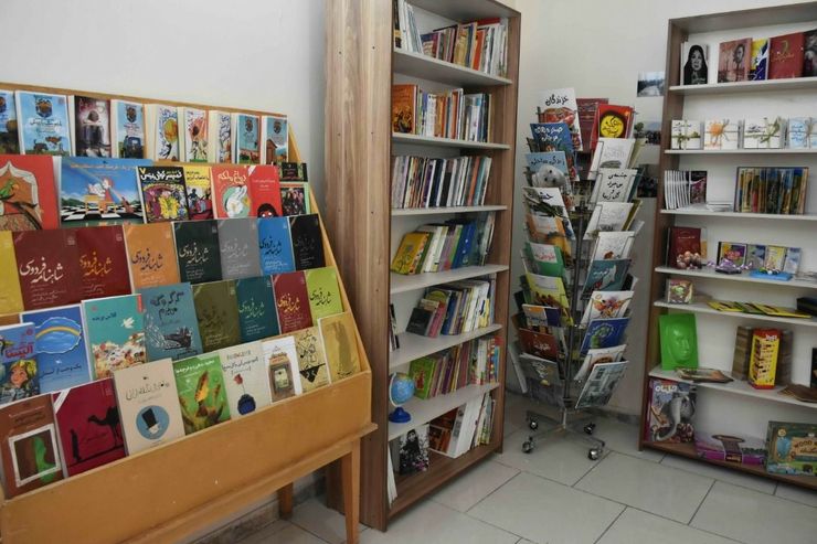هم‌زمان با روز جهانی مبارزه با کار کودکان، کتابخانه ویژه کودکان کار در مرکز روزانه کودکان کار و خیابانی بهزیستی راه‌اندازی شد.