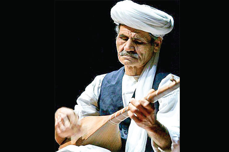 نگاهی به زندگی استاد عبدا... سروراحمدی نوازنده و سازنده دوتار خراسان