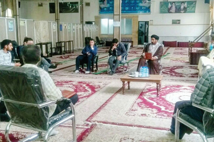 زمین‌های بایر محله بخشی از مهم‌ترین مشکلات ساکنان را تشکیل می‌دهد.