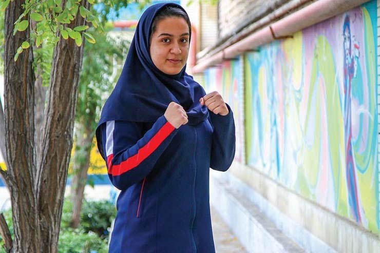 ستاره تیم ملی موی‌تای بانوان ایران،که حمایتی از مسئولین نمی بیند ممکن است تصمیمش را برای ماندن در کشورش،عوض کند.