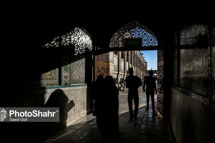 هم‌زمان با فرارسیدن ۲۵ شوال، به مناسبت سالروز شهادت مظلومانه رئیس مذهب تشیع امام جعفر صادق (ع) ویژه‌برنامه‌ای به‌صورت استودیویی در حرم مطهر امام هشتم (ع) برگزار شد.