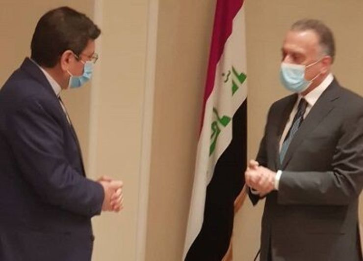 نخست وزیر عراق در دیدار با رئیس کل بانک مرکزی گفت: دستور داده‌ام مشکلات مرتبط با پرداخت ایران حل شود، ما به شما در شرایط سخت موجود کمک می‌کنیم، همانگونه که ایران در شرایط دشوار در کنار ما بود.