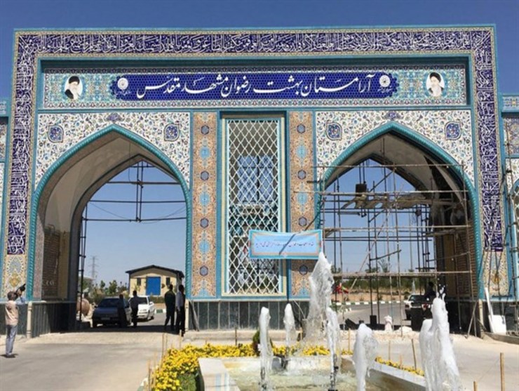 معاون خدمات شهری شهرداری مشهد با اشاره به این که نبود جاده مناسب یکی از علل استقبال نشدن از آرامستان بهشت رضوان است گفت: برای رفع این مشکل در مرحله اول مسیر دسترسی فعلی از جاده کلات به عنوان مسیر فرعی مناسب سازی و بهسازی شد و مطالعات برای احداث مسیر اصلی به آرامستان بهشت رضوان نیز آغاز شده است.