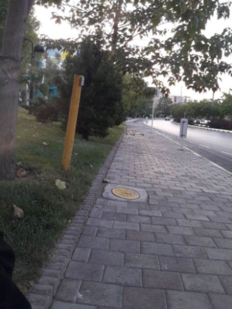 جانمایی نیمکت در فضای سبز، موجب استفاده بیشتر شهروندان از پارک ها می شود.