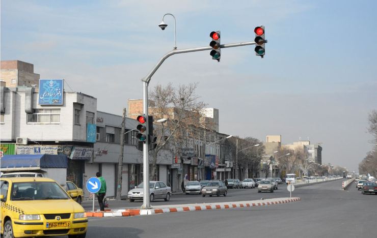 مدیرعامل سازمان حمل و نقل و ترافیک شهرداری مشهد از انجام پروژه بازپیرایی چراغ‌های فرماندهی موجود در تقاطع‌ها خبر داد.