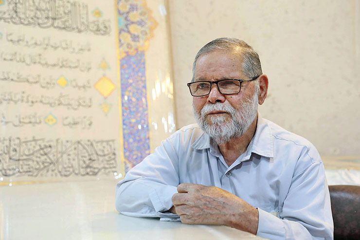 دیداری با استاد علی‌اکبر اسماعیلی قوچانی خوشنویس و طراح بزرگ‌ترین قرآن جهان که می‌خواهد این اثر در کشورش بماند.