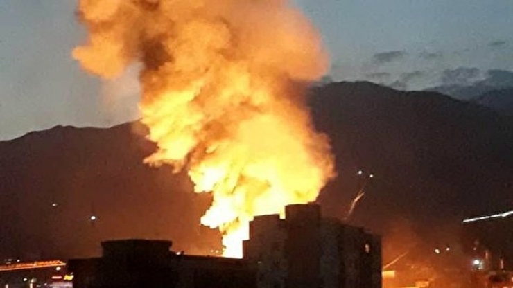 دادستان تهران در تشریح آخرین جزئیات از پرونده آتش سوزی کلینیک سینا اطهر گفت: دستور احضار ۵ نفر از مقصران احتمالی حادثه صادر و یک نفر نیز در این رابطه بازداشت شده است.