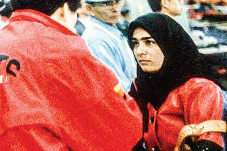 گفتگو با زهرا محروقی نخستین پرچم‌دار بانوی ایران در مسابقات آسیایی نخستین مدال‌آور بین‌المللی بانوی کشور و نخستین رئیس هیئت زن استان بعد از انقلاب