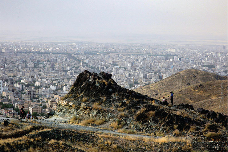 بررسی پروژه کمربند جنوبی از آغاز تا کوه‌پارک در میزگردی با حضورکارشناسان شهری.