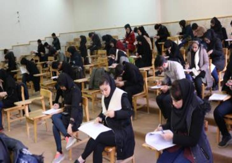 وزیر علوم گفت: فعلا برنامه این است که دانشگاه‌ها اگر بتوانند کلاس‌های آموزشی دانشجویان جدیدالورود را به صورت حضوری شروع کنند. چرا که آنها باید محیط دانشگاه را بشناسند و با اساتید آشنا شوند  و به طور کلی از محیط دانشگاهی آشنایی کسب کنند.