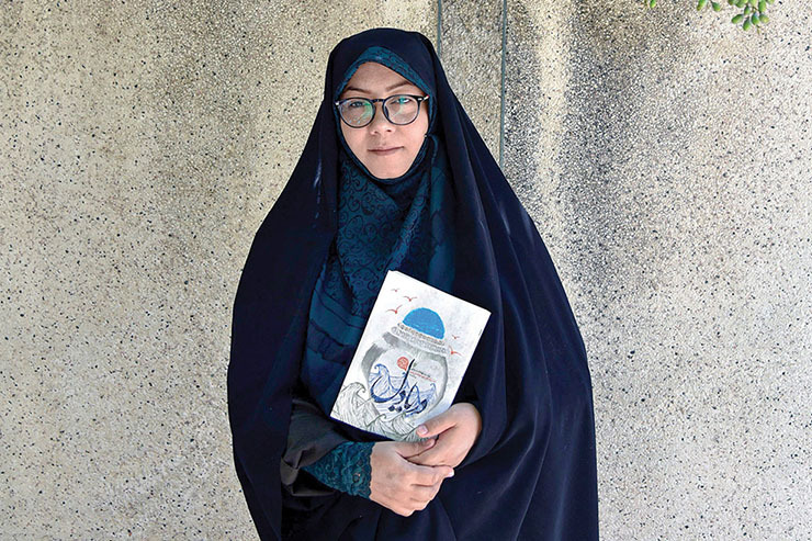 حدود ۲ سال قبل رمانش را در ویترین «تازه‌های کتاب» کتابخانه محله‌مان دیدم. از قبل تعریفش را شنیده بودم و این امر من‌را ترغیب کرد تا هر چه زودتر رمانش را بخوانم. «شهربانو» را قبل از اینکه شماره بخورد و وارد سیستم کتابخانه شود امانت گرفتم و از «بای بسم‌الله» آن شروع کردم به خواندن.