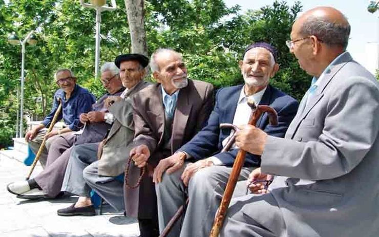 عضو هیئت امنای سازمان تأمین اجتماعی با اشاره به واریز میانگین ۴۰۰ هزار تومان برای بازنشستگان حداقل بگیر این سازمان گفت: تکلیف حق بن و مسکن هنوز مشخص نشده و به محض موافقت دولت واریز می‌شود.