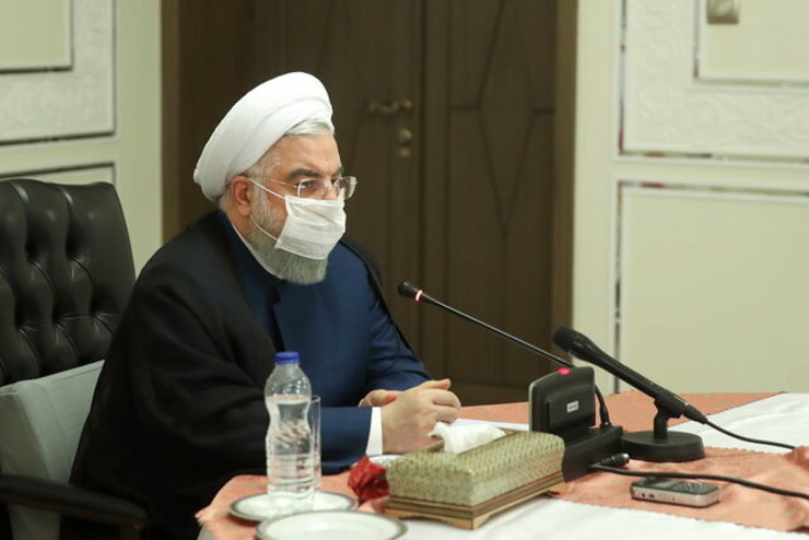 رییس جمهوری گزارش وزیر بهداشت، درمان و آموزش پزشکی را از تغییر وضعیت شیوع بیماری کرونا در شماری از شهرستان‌ها از حالت هشدار و قرمز به وضعیت زرد یا سفید، امیدوار کننده خواند و تاکید کرد که این گزارش نشان دهنده نقش بسیار مهم مردم در روند مقابله با بیماری کرونا به دلیل رعایت دستورالعمل‌ها و جدی گرفتن هشدار‌ها از سوی آنان است و بی تردید این مقابله و مبارزه بدون همراهی مردم به هیچ وجه امکان پذیر نیست.