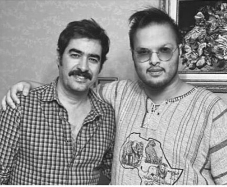 شهاب حسینی در سال ۱۳۷۴ وقتی ۲۲ ساله بود با پریچهر قنبری از همکاران خود در تئاتر، ازدواج کرد، محمد امین، اولین فرزندشان، سال ۱۳۸۲ متولد شد. سال ۱۳۹۰ هم دومین پسرشان، امیر علی، به دنیا آمد.