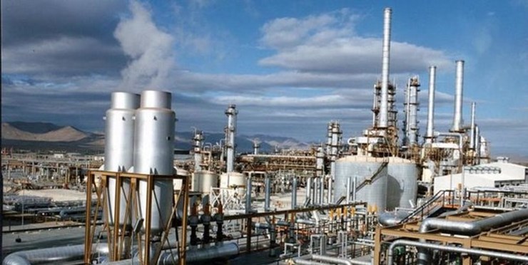 دقایقی پیش دکانتور‌های واحد PTA فاز دو پتروشیمی شهید تندگویان خوزستان به دلیل نشت Hot Oil دچار حریق شد.