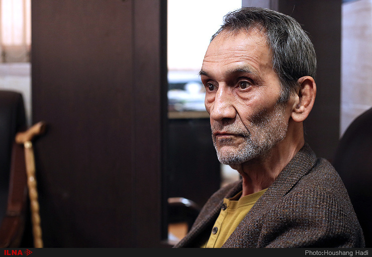 «ابوالقاسم سرحدی‌زاده» وزیر پیشین کار و امور اجتماعی و از نمایندگان ادوار مجلس شورای اسلامی شب گذشته بر اثر ایست قلبی در ۷۵ سالگی درگذشت.
